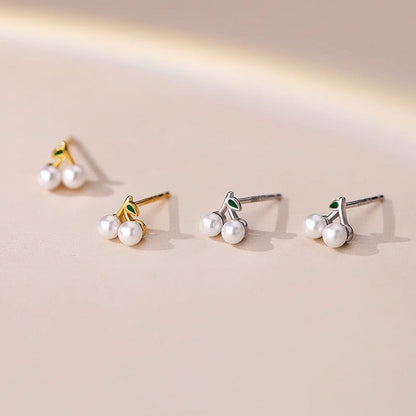 Romantic Pearl Earring for Special Moments