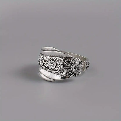 Classic Ring with Timeless Appeal