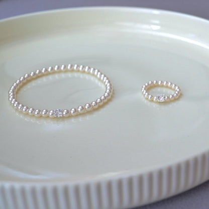 Romantic Pearl Bracelet for Special Moments