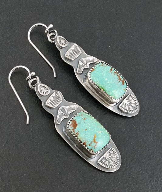 Romantic Silver Earring for Special Moments