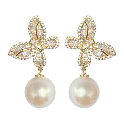 Stunning Pearl Earring for Daily Wear