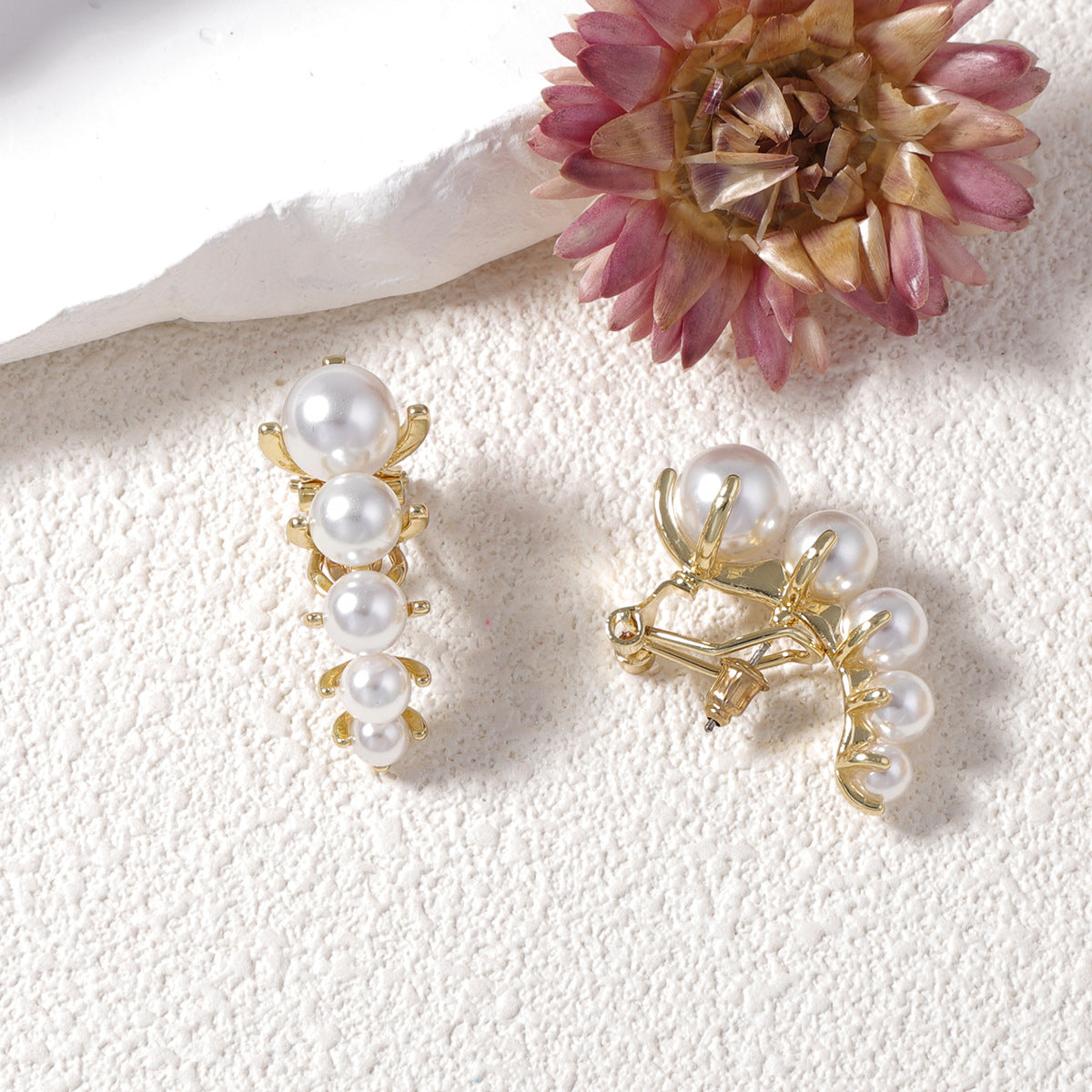 Charming Pearl Earring for Any Occasion