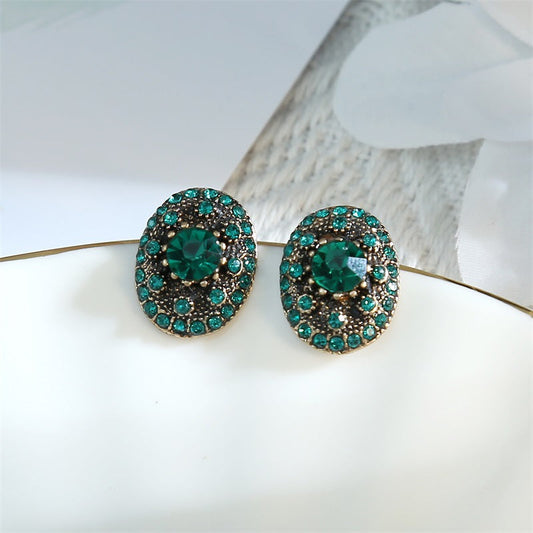 Classic Earring with Timeless Appeal