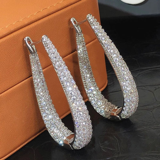 Charming Earring for Any Occasion