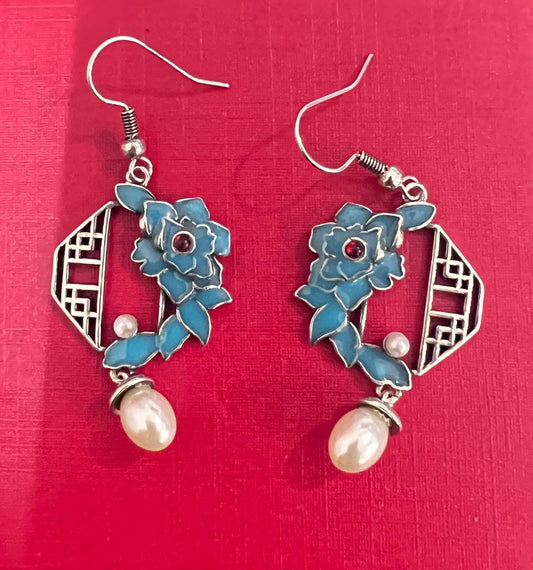 Delicate Artisan Silver Earring