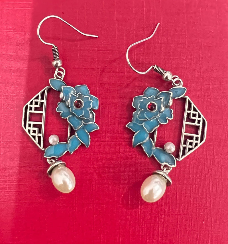 Delicate Artisan Silver Earring