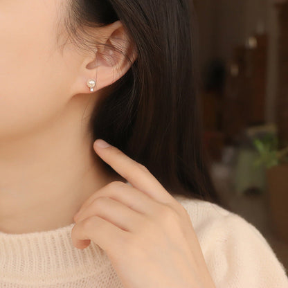 Beautiful Pearl Earring with Unique Style