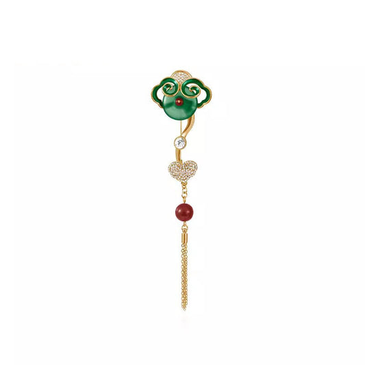 Charming Silver Piece for Any Occasion