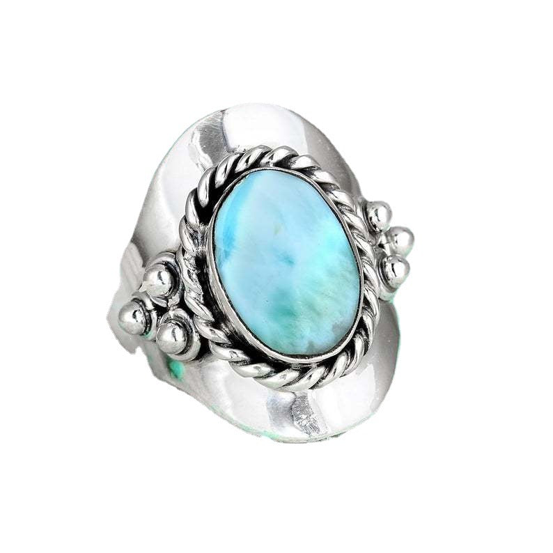 Charming Silver Ring for Any Occasion