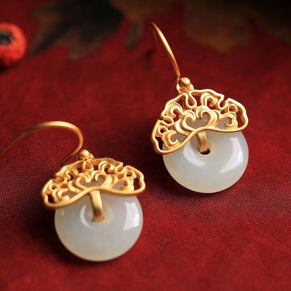 Romantic Gold Earring for Special Moments