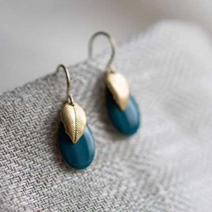Charming Gold Earring for Any Occasion