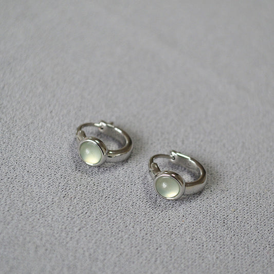 Classic Gold Earring with Timeless Appeal