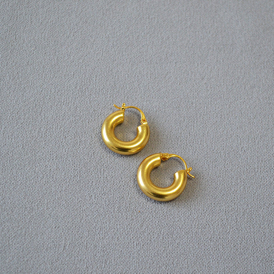 Elegant Gold Earring for Every Occasion