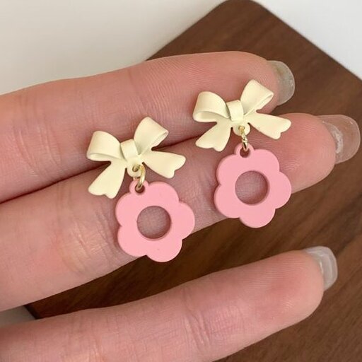 Beautiful Earring with Unique Style