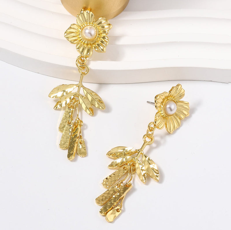 Romantic Pearl Earring for Special Moments