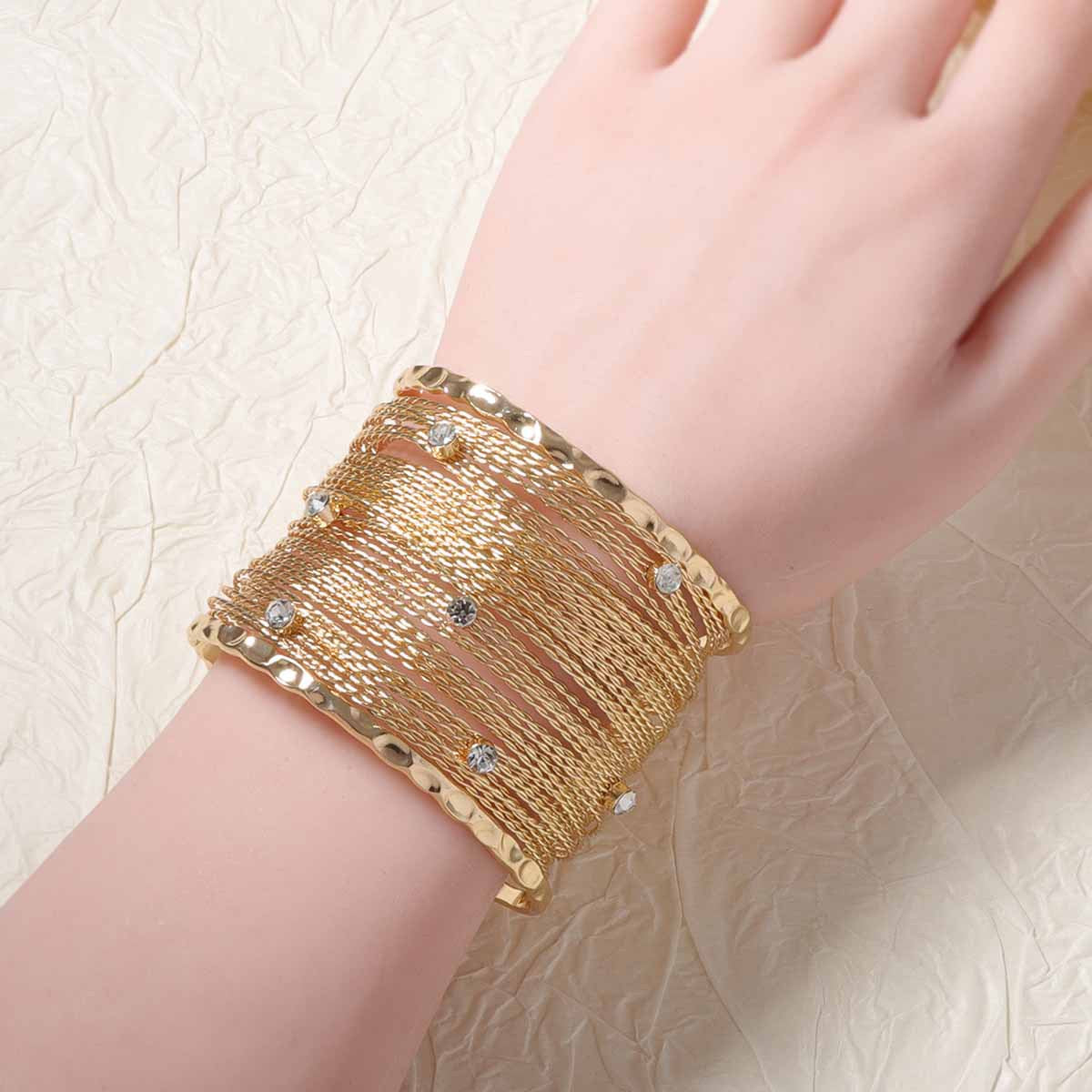 Beautiful Bracelet with Unique Style