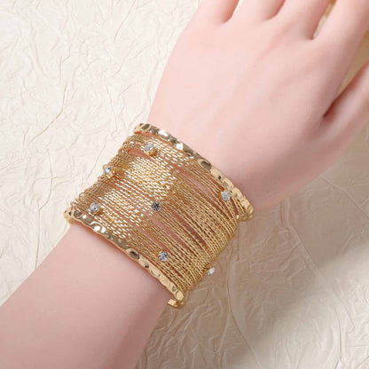 Beautiful Bracelet with Unique Style