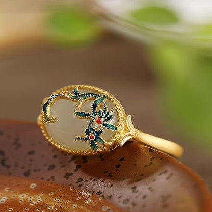 Classic Gold Ring with Timeless Appeal