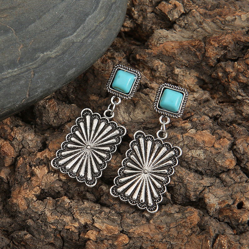 Romantic Earring for Special Moments