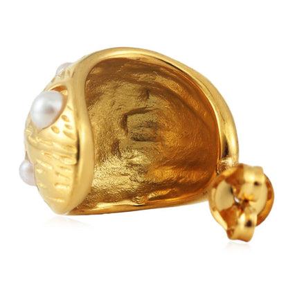 Elegant Gold Earring for Every Occasion