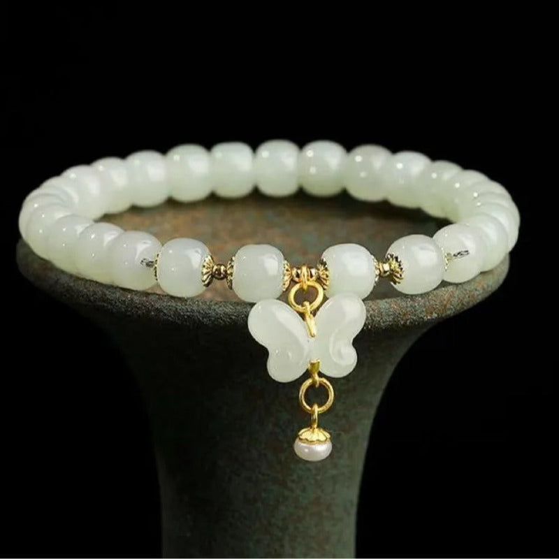Classic Pearl Bracelet with Timeless Appeal