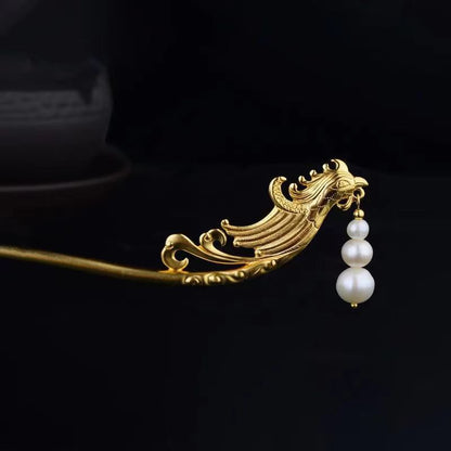 Romantic Gold Pendant for Special Moments