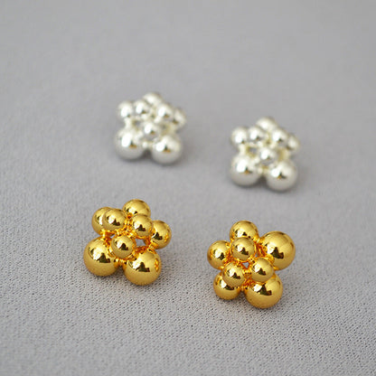 Beautiful Gold Earring with Unique Style