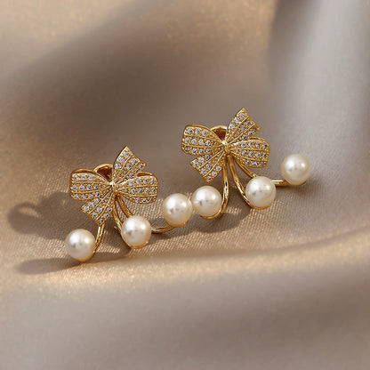 Stunning Pearl Earring for Daily Wear
