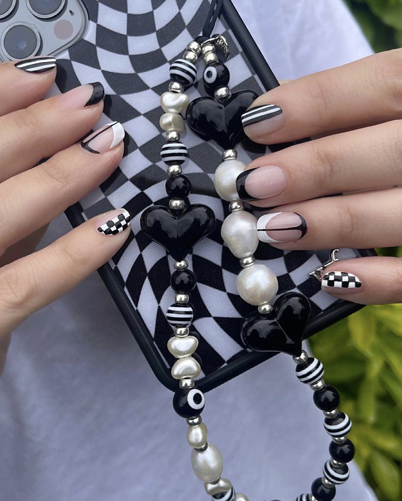 Classic Pearl Piece with Timeless Appeal