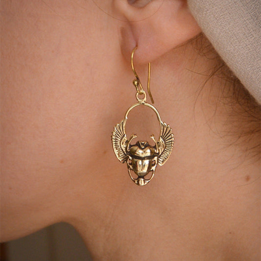 Elegant Gold Earring for Every Occasion