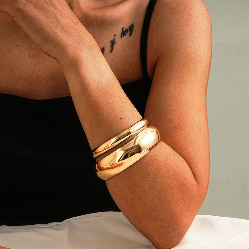 Classic Gold Bracelet with Timeless Appeal