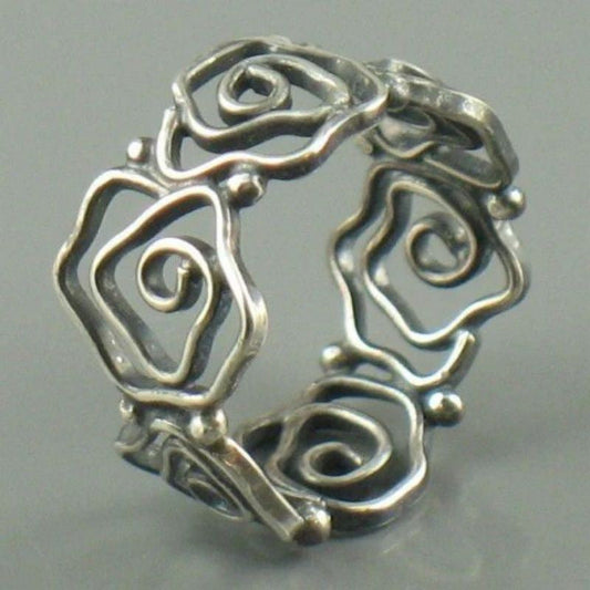 Classic Ring with Timeless Appeal