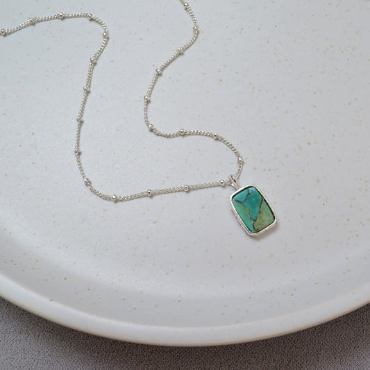 Stunning Silver Necklace for Daily Wear