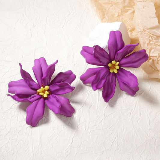 Charming Earring for Any Occasion