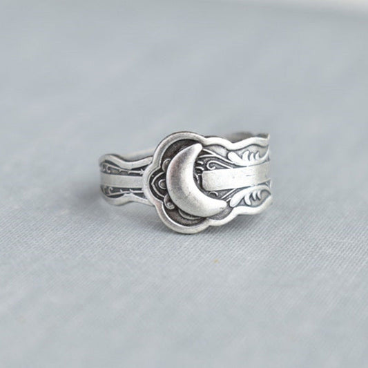 Stunning Silver Ring for Daily Wear