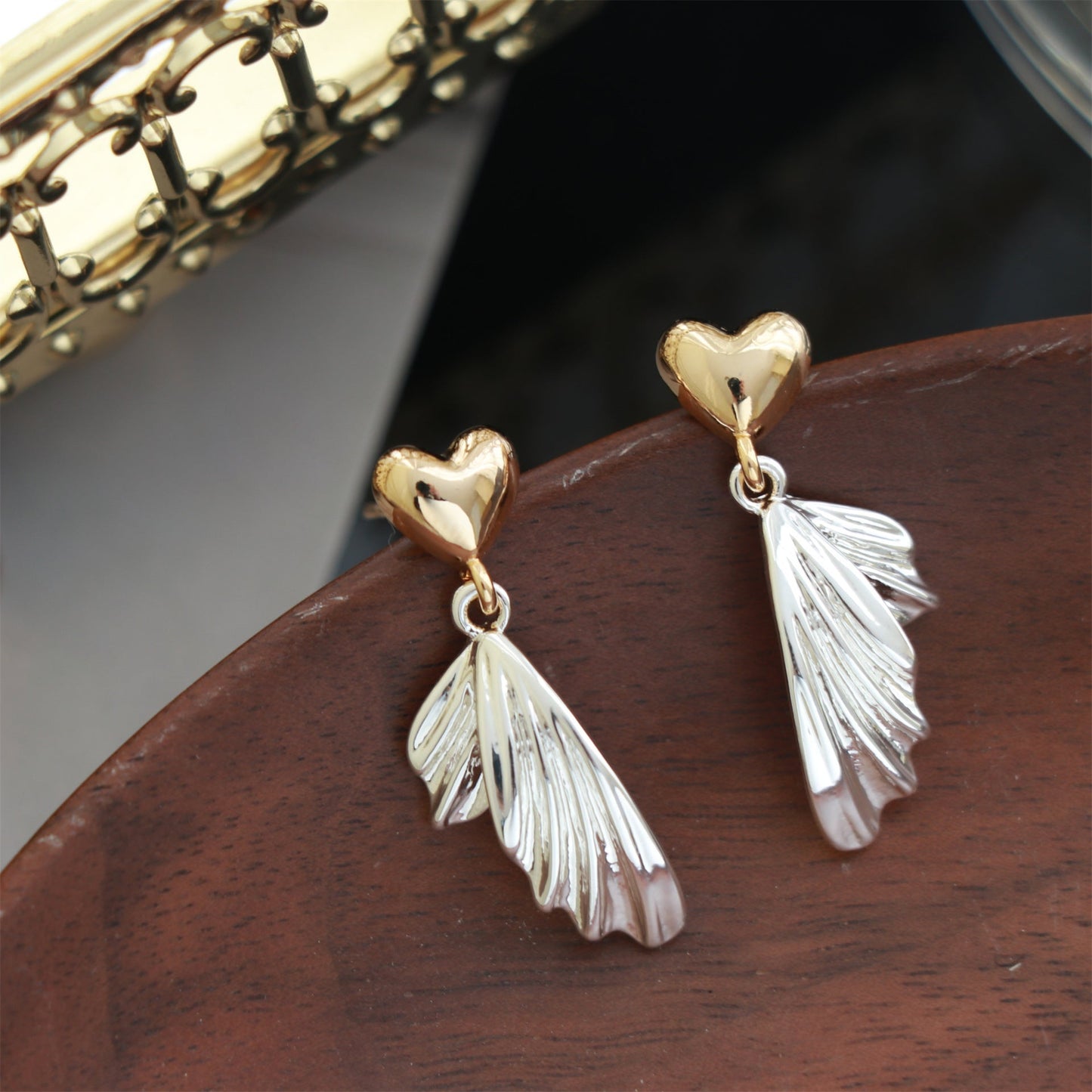 Beautiful Gold Earring with Unique Style