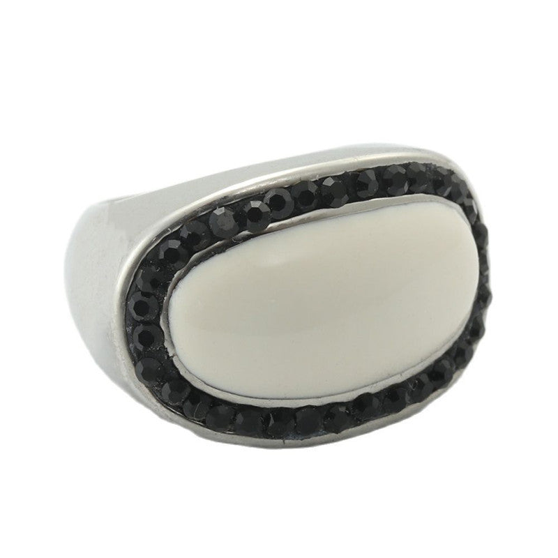 Classic Ring with Timeless Appeal