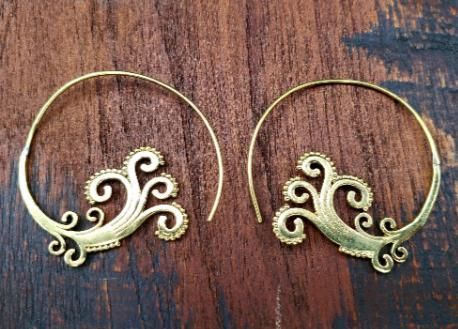 Charming Earring for Any Occasion