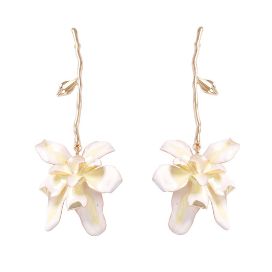 Romantic Earring for Special Moments