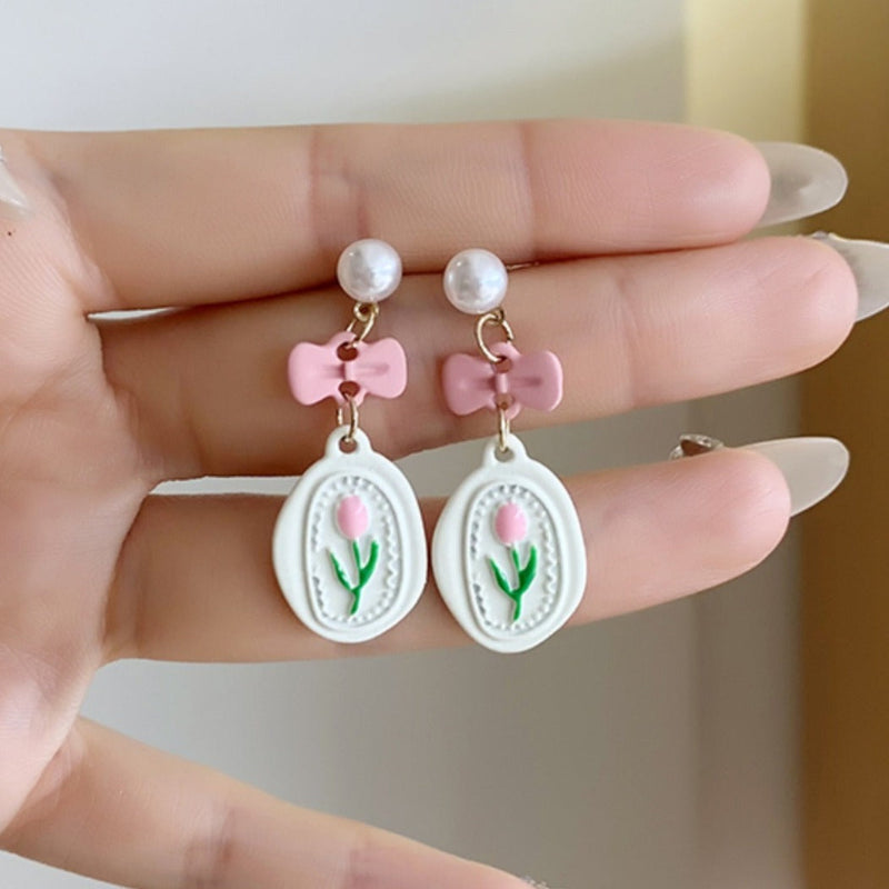 Classic Pearl Earring with Timeless Appeal