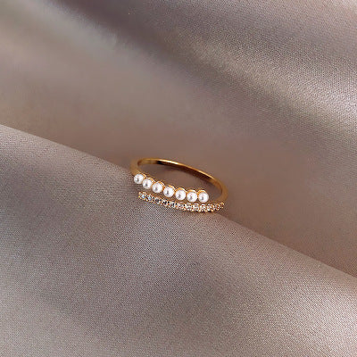 Classic Pearl Ring with Timeless Appeal