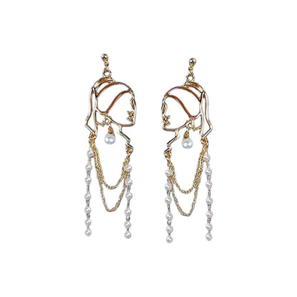 Beautiful Pearl Earring with Unique Style