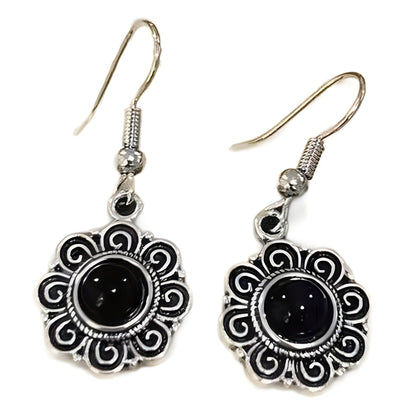 Charming Silver Earring for Any Occasion