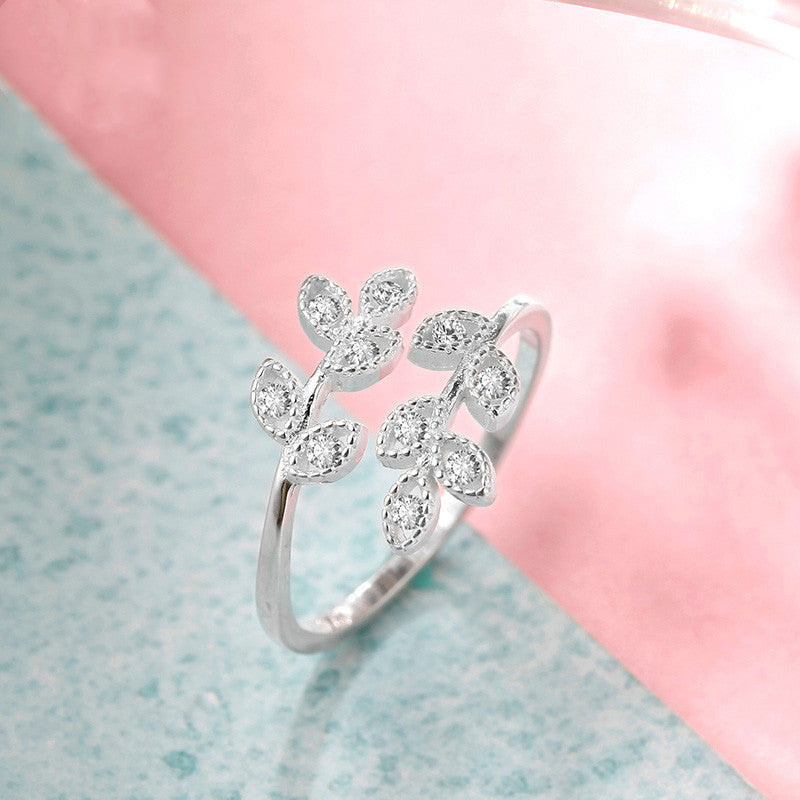 Romantic Gold Ring for Special Moments