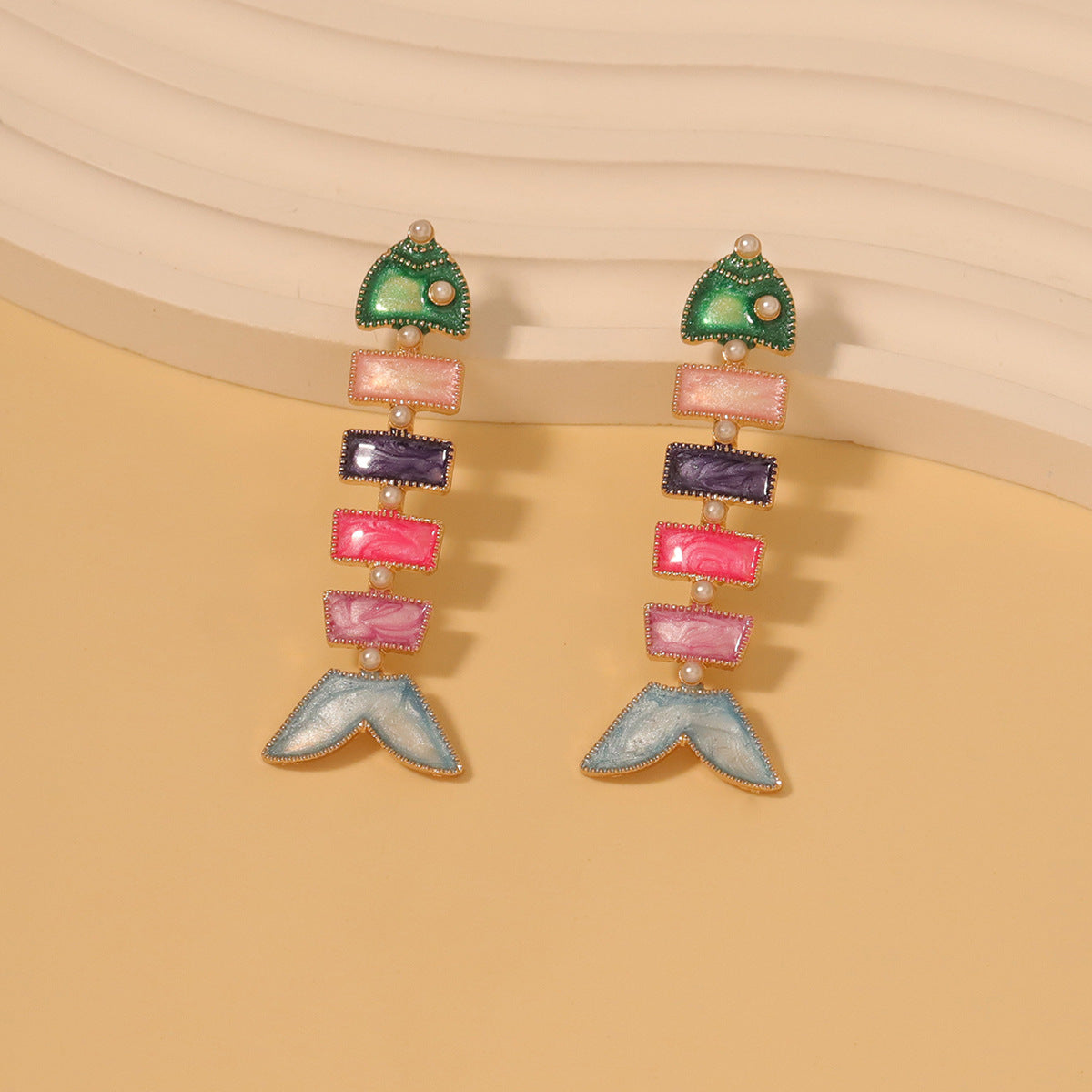 Beautiful Pearl Earring with Unique Style