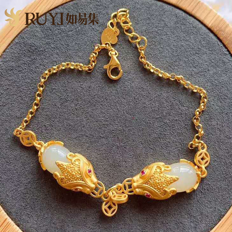 Charming Silver Bracelet for Any Occasion