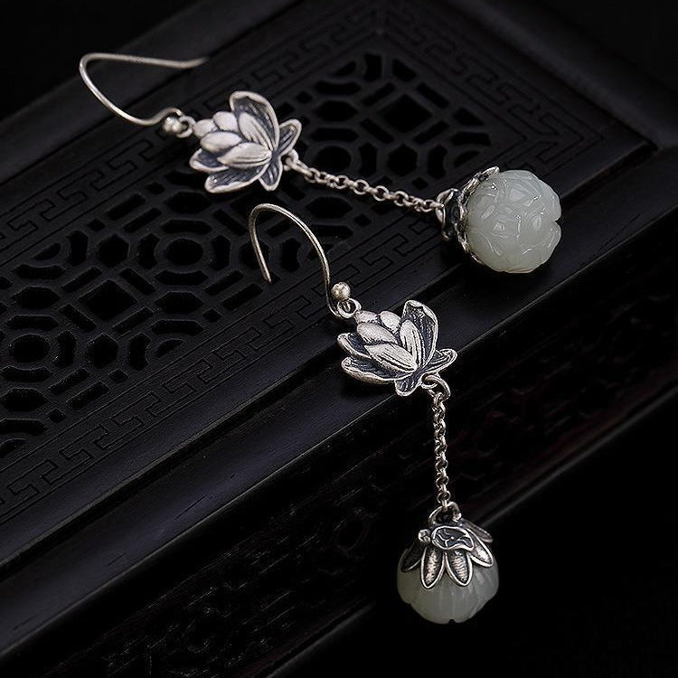Elegant Silver Earring for Every Occasion