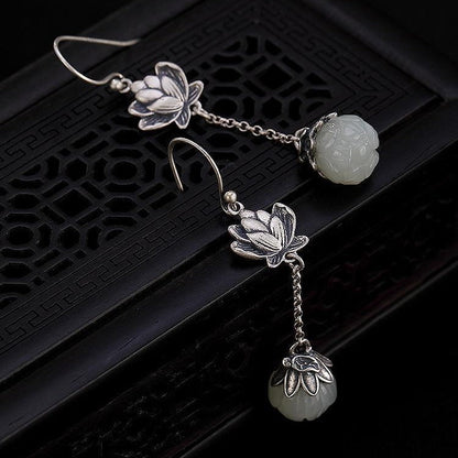 Elegant Silver Earring for Every Occasion