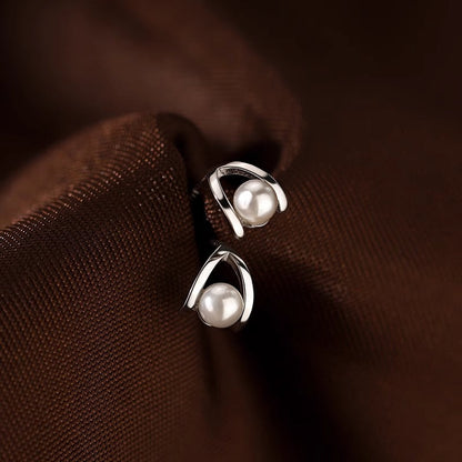 Romantic Pearl Earring for Special Moments