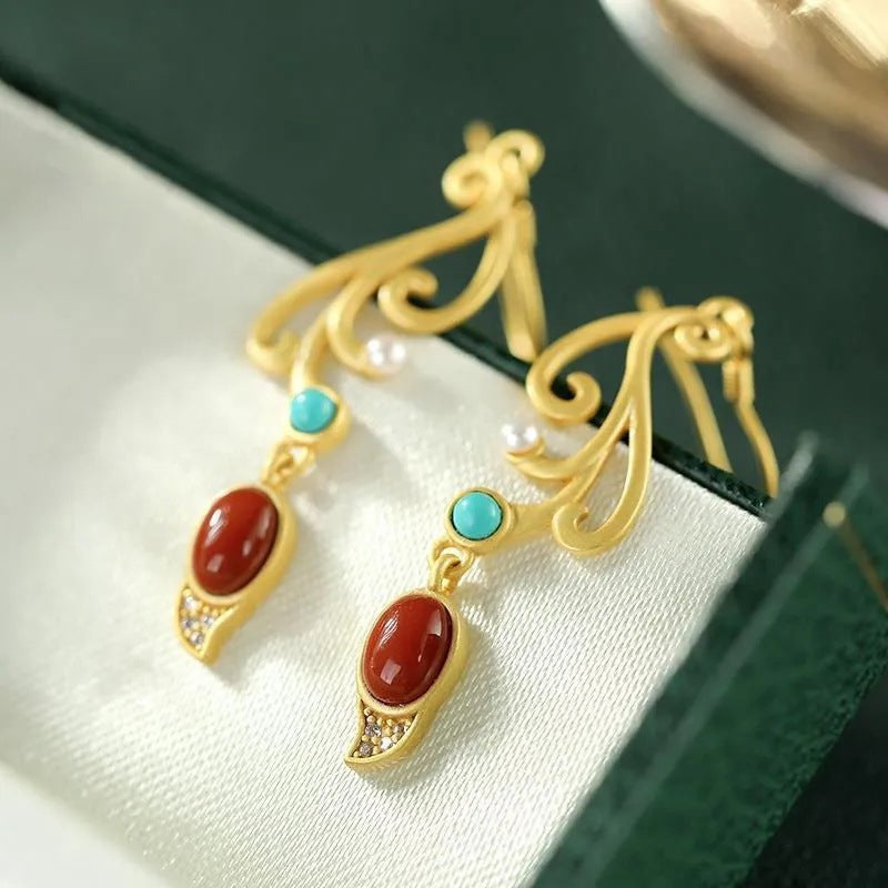Beautiful Gold Earring with Unique Style